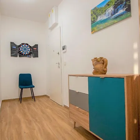 Apartment My Adriatic With Private Garden And Garage *