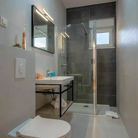 My Adriatic With Private Garden, Jacuzzi And Garage Apartment Sibenik