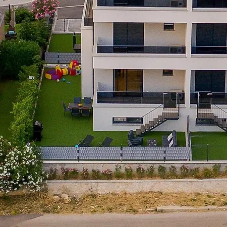 My Adriatic With Private Garden And Garage Apartment Sibenik