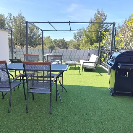 My Adriatic With Private Garden And Garage Apartment