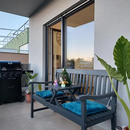 My Adriatic With Private Garden And Garage Sibenik