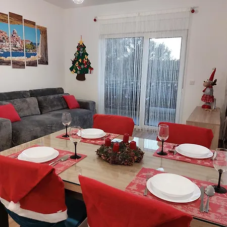 My Adriatic With Private Garden And Garage * Sibenik