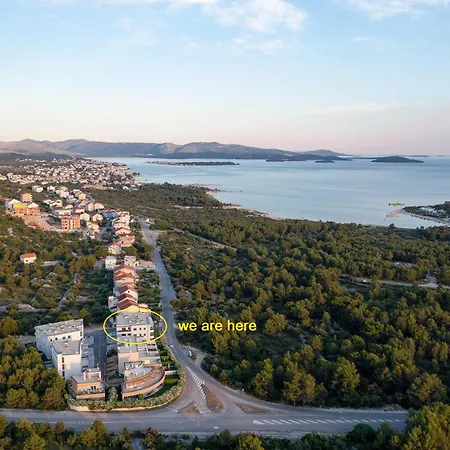 My Adriatic With Private Garden And Garage Apartman Sibenik