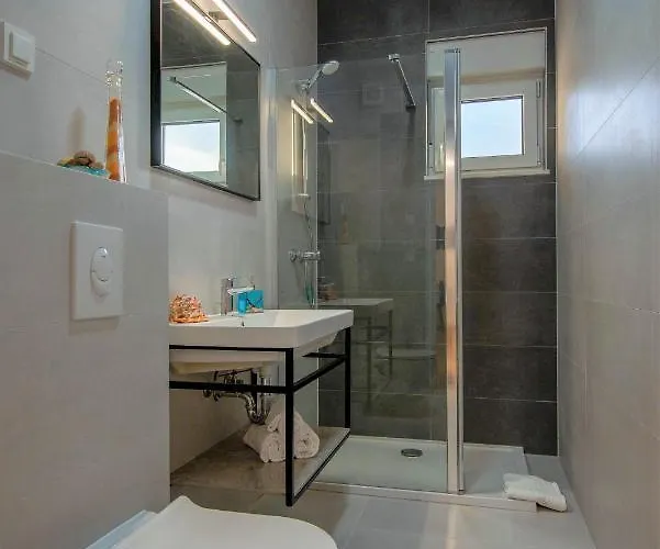 My Adriatic With Private Garden And Garage 公寓 希贝尼克