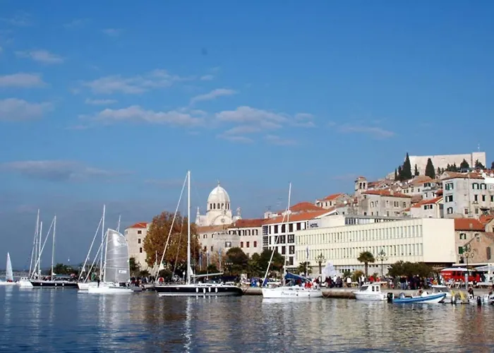 Apartment My Adriatic With Private Garden And Garage *