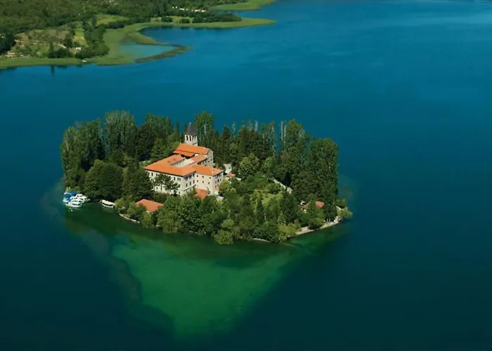 My Adriatic With Private Garden And Garage Sibenik