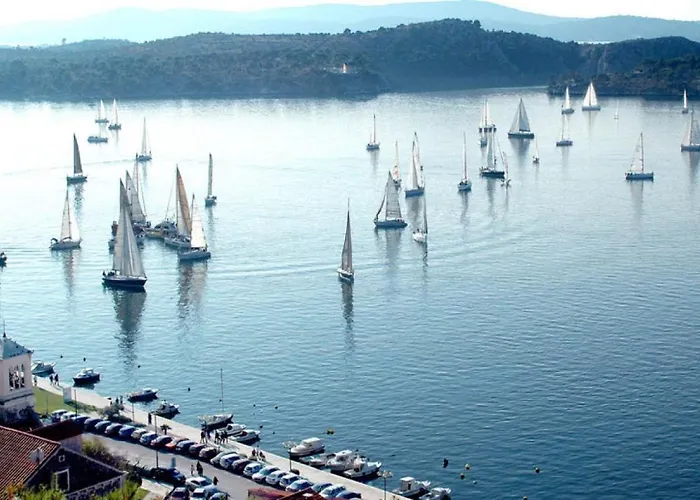 My Adriatic With Private Garden And Garage Apartman Sibenik