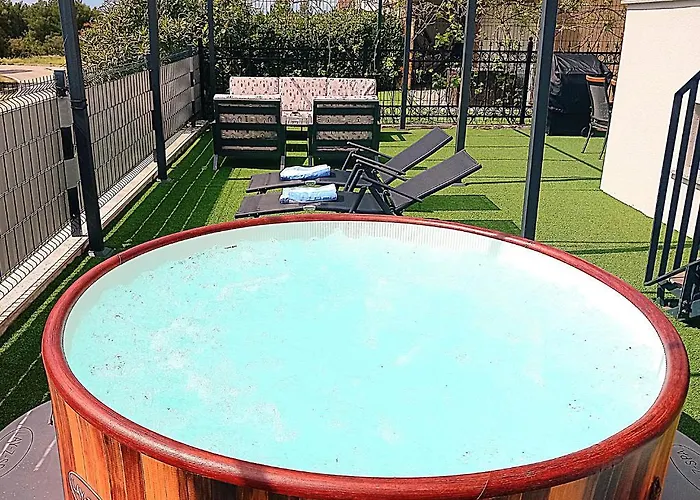 My Adriatic With Private Garden And Garage * Šibenik