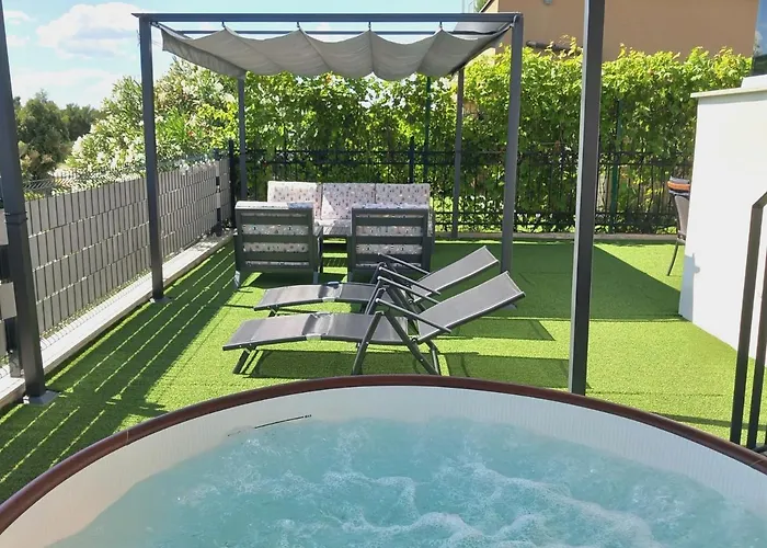 Appartement My Adriatic With Private Garden And Garage