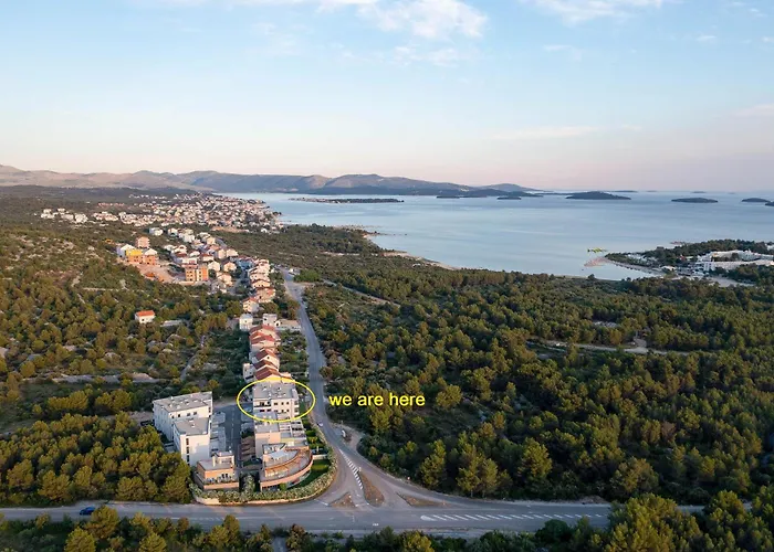 My Adriatic With Private Garden And Garage Apartman Sibenik