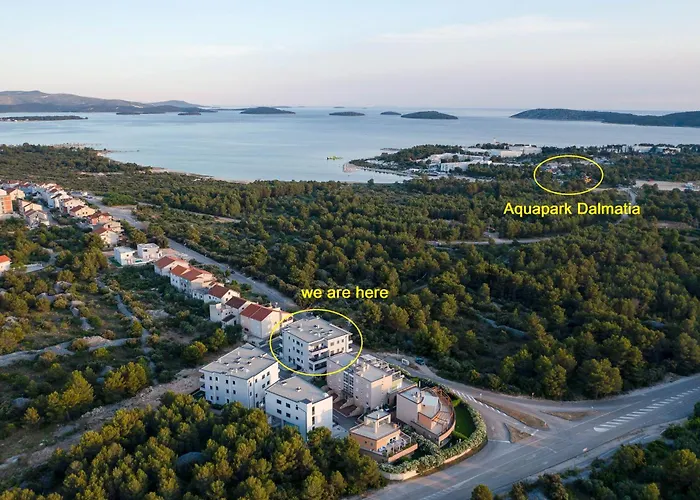 Apartment My Adriatic With Private Garden And Garage Sibenik