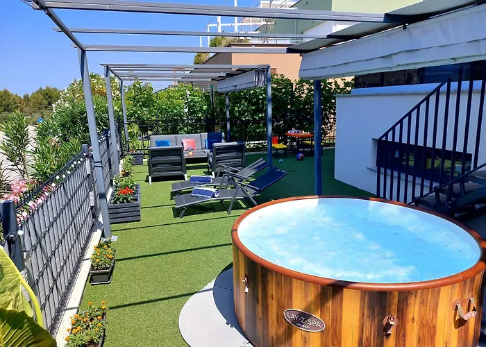 公寓 My Adriatic With Private Garden And Garage 希贝尼克